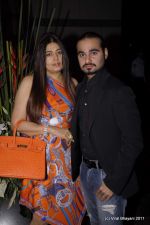 at Abu Jani and Sandeep Khosla_s 25th year bash in Grand Hyatt, Mumbai on 8th Nov 2011 (37).JPG